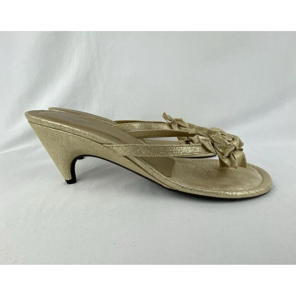 Donald J. Pliner Gold Sandals! Gorgeous. 10. - Picture 2 of 13